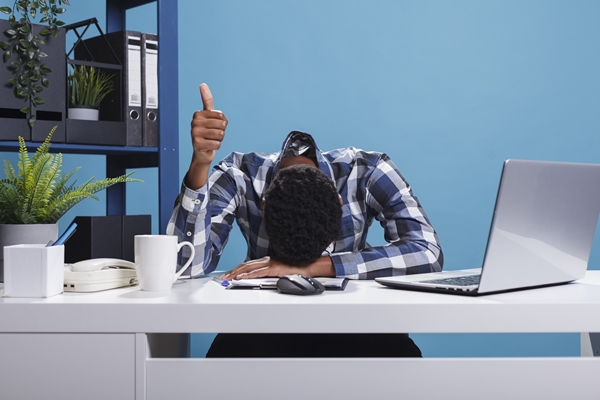 Burnout ainda é tabu nas empresas, segundo pesquisa da Mindsight
